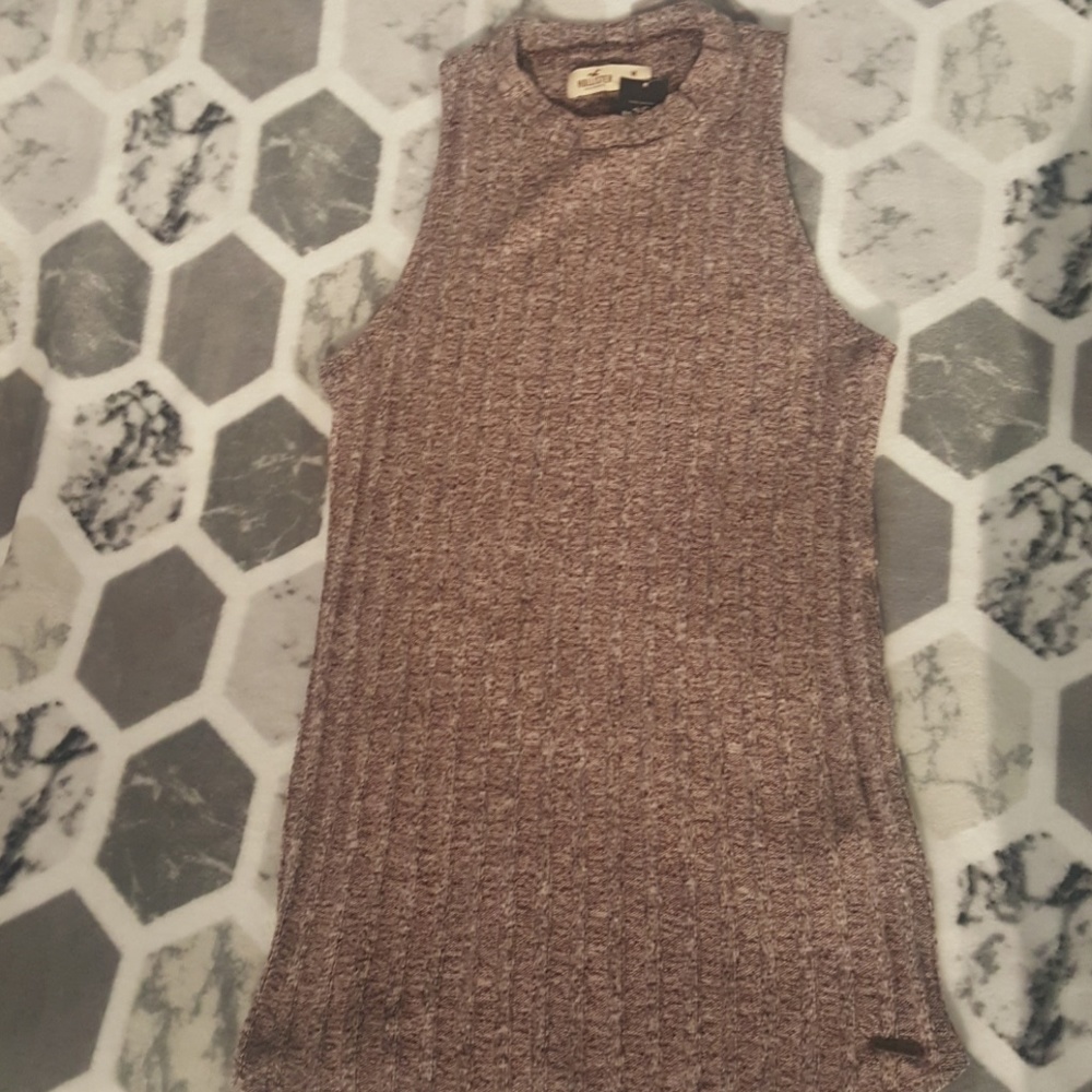 New Hollister top